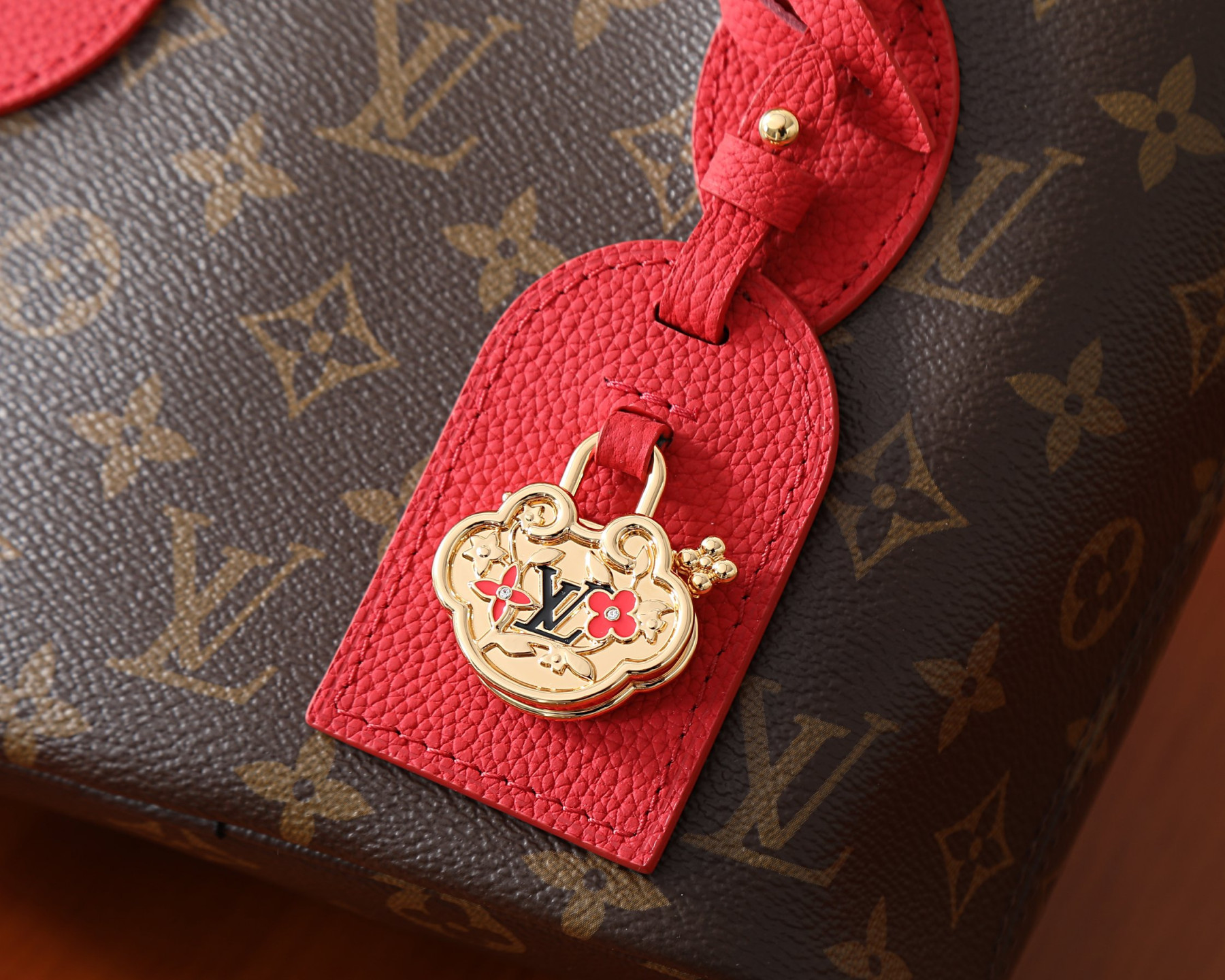 LV NEVERFULL INSIDE OUT BB Handbag M28318 16.5x11x26.5cm - Image 10