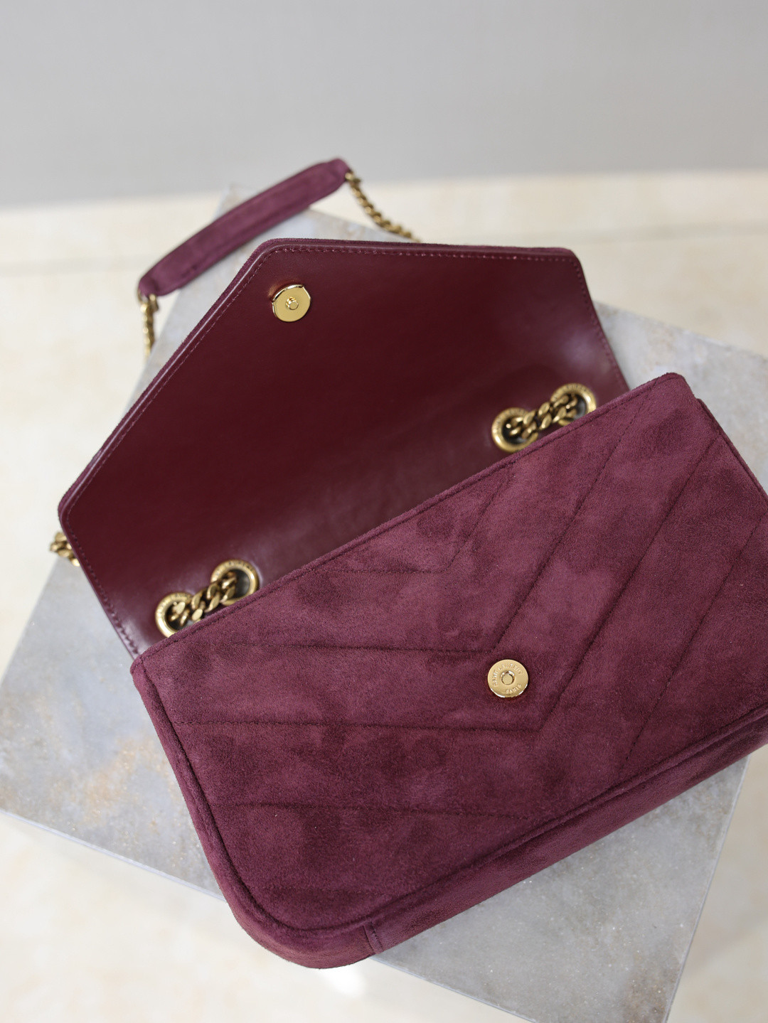 YSL LOULOU small in Suede 24x14x6cm - Image 9