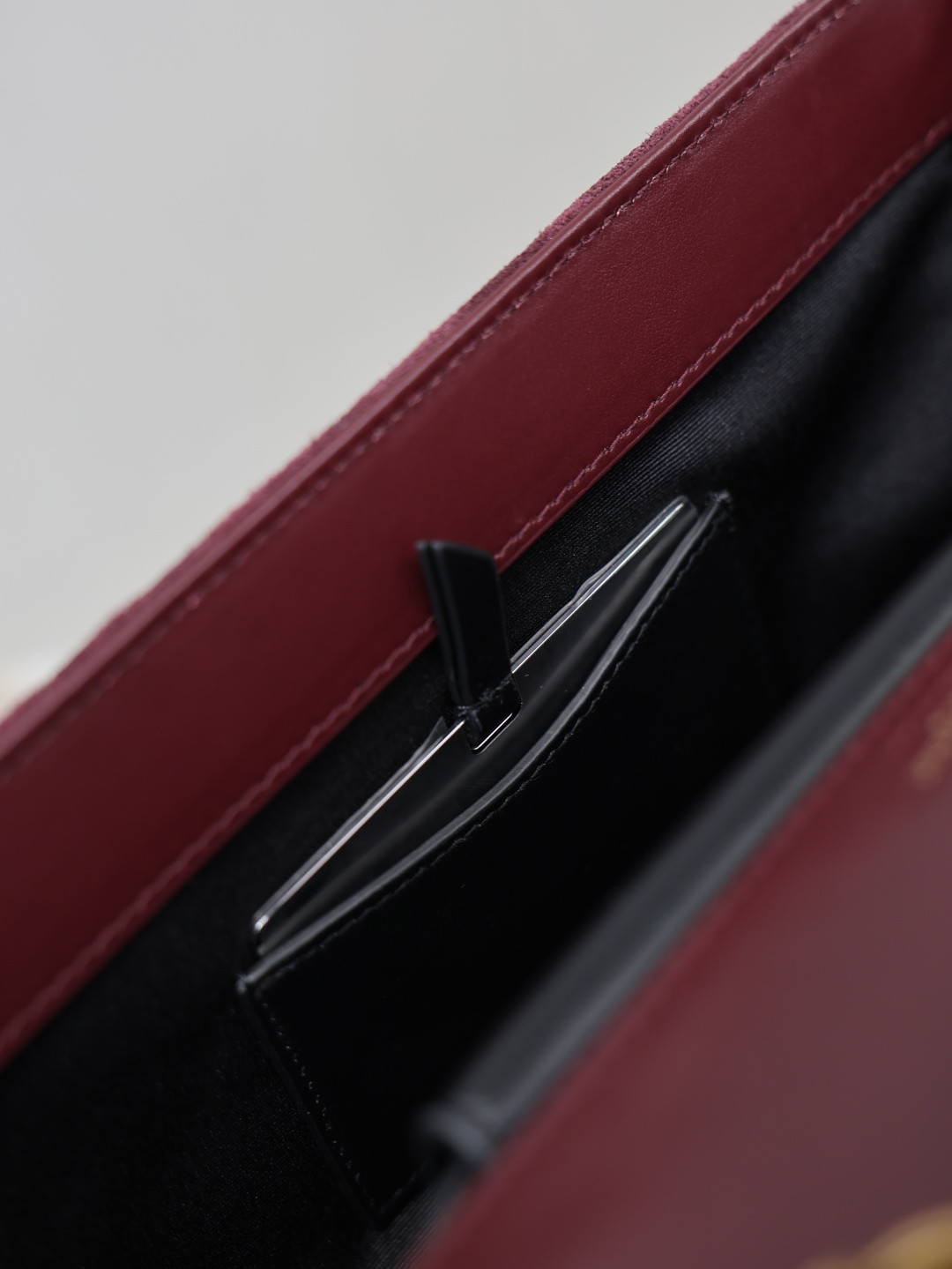 YSL LOULOU small in Suede 24x14x6cm - Image 19