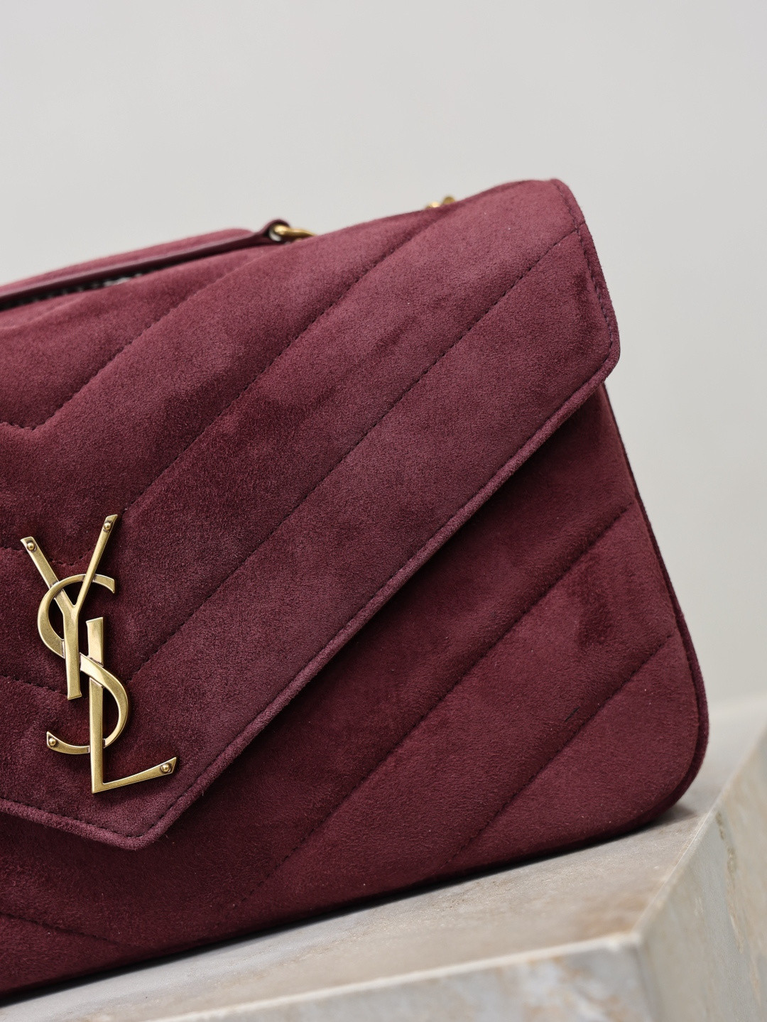 YSL LOULOU Medium in Suede 29x17x8cm - Image 11