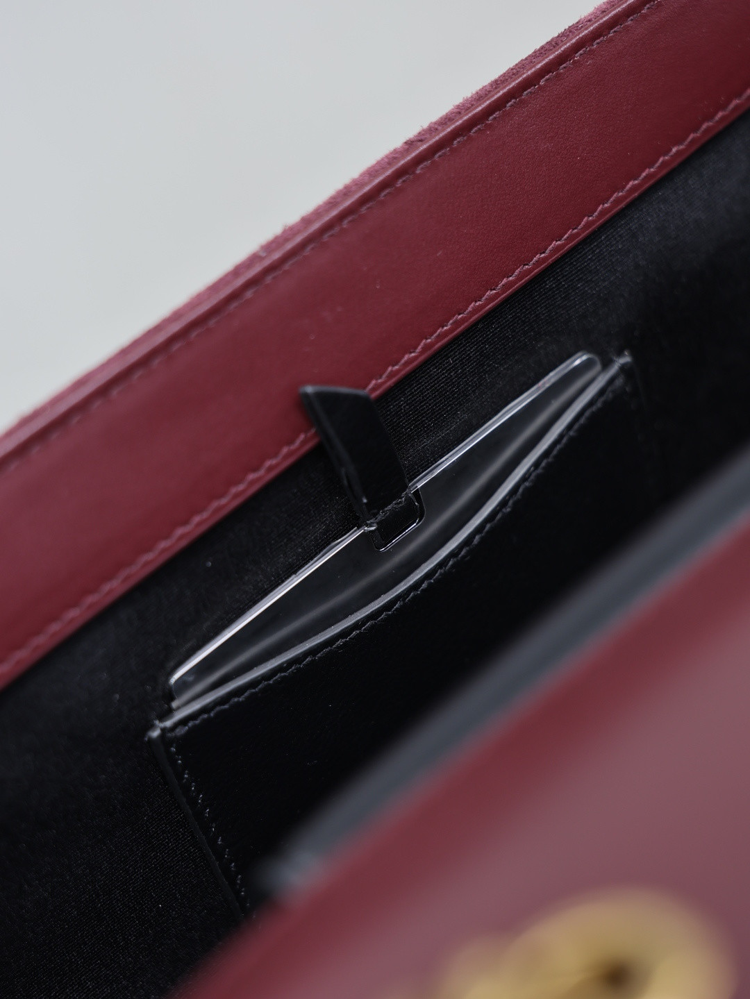 YSL LOULOU Medium in Suede 29x17x8cm - Image 17