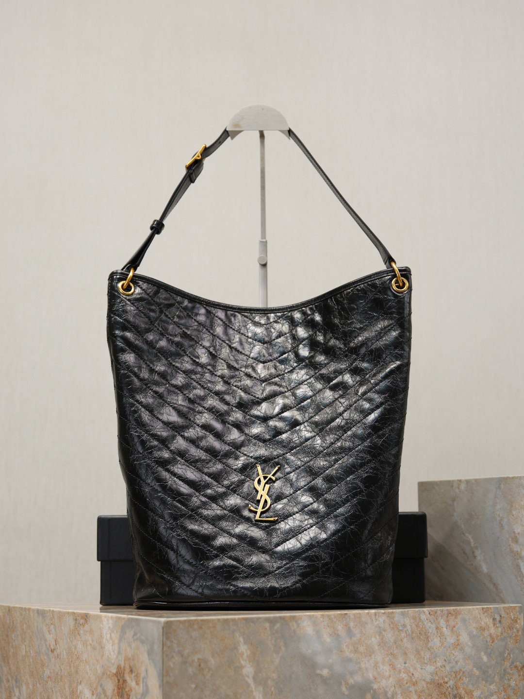 YSL NIKI Supple Bucket 33x16x40cm - Image 2