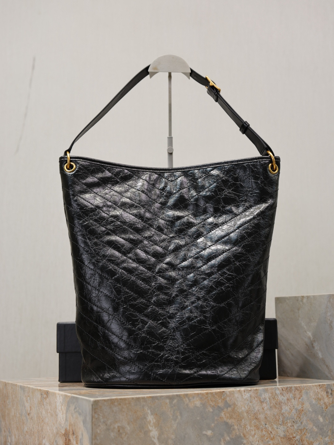 YSL NIKI Supple Bucket 33x16x40cm - Image 6