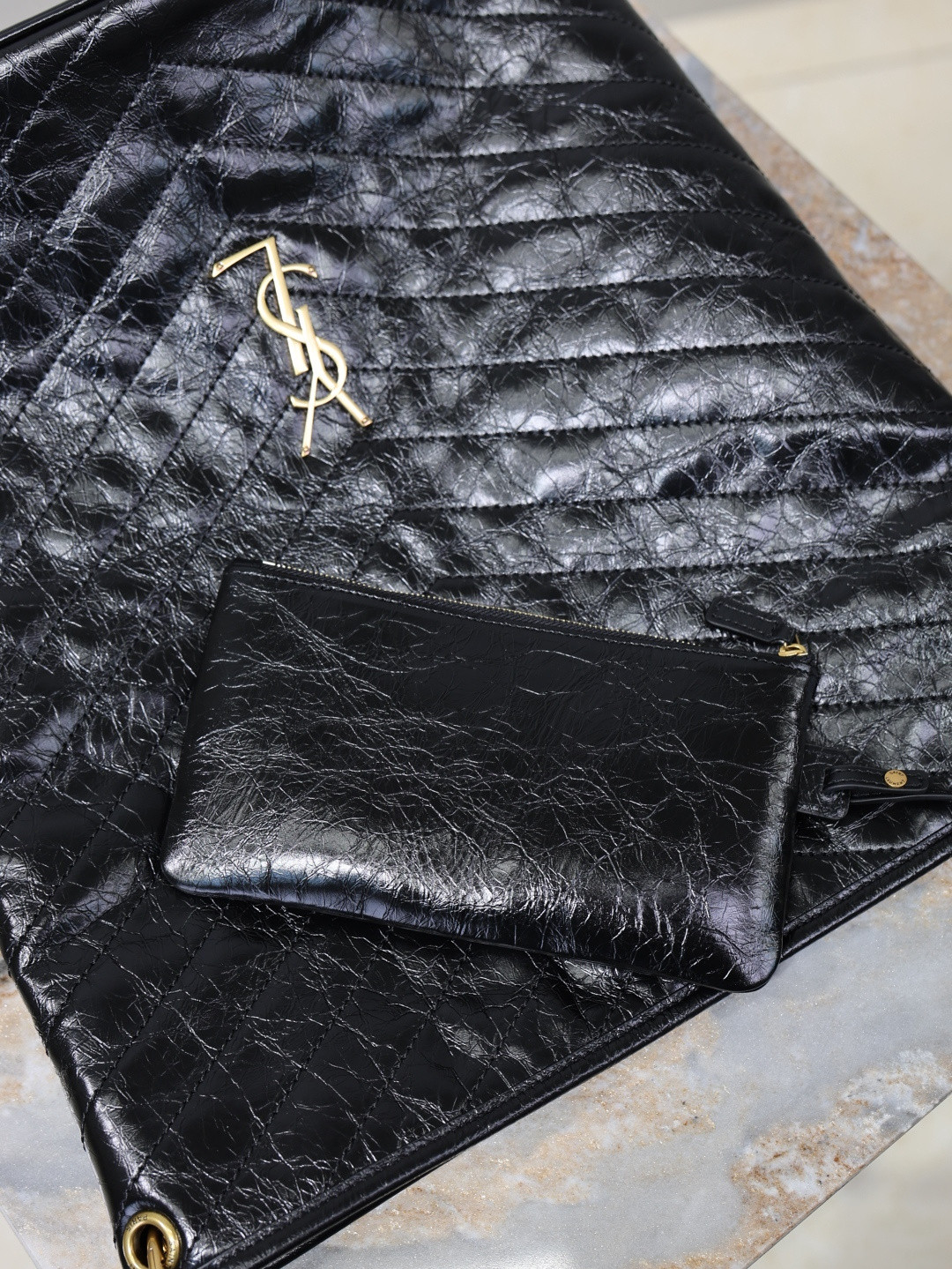 YSL NIKI Supple Bucket 33x16x40cm - Image 10