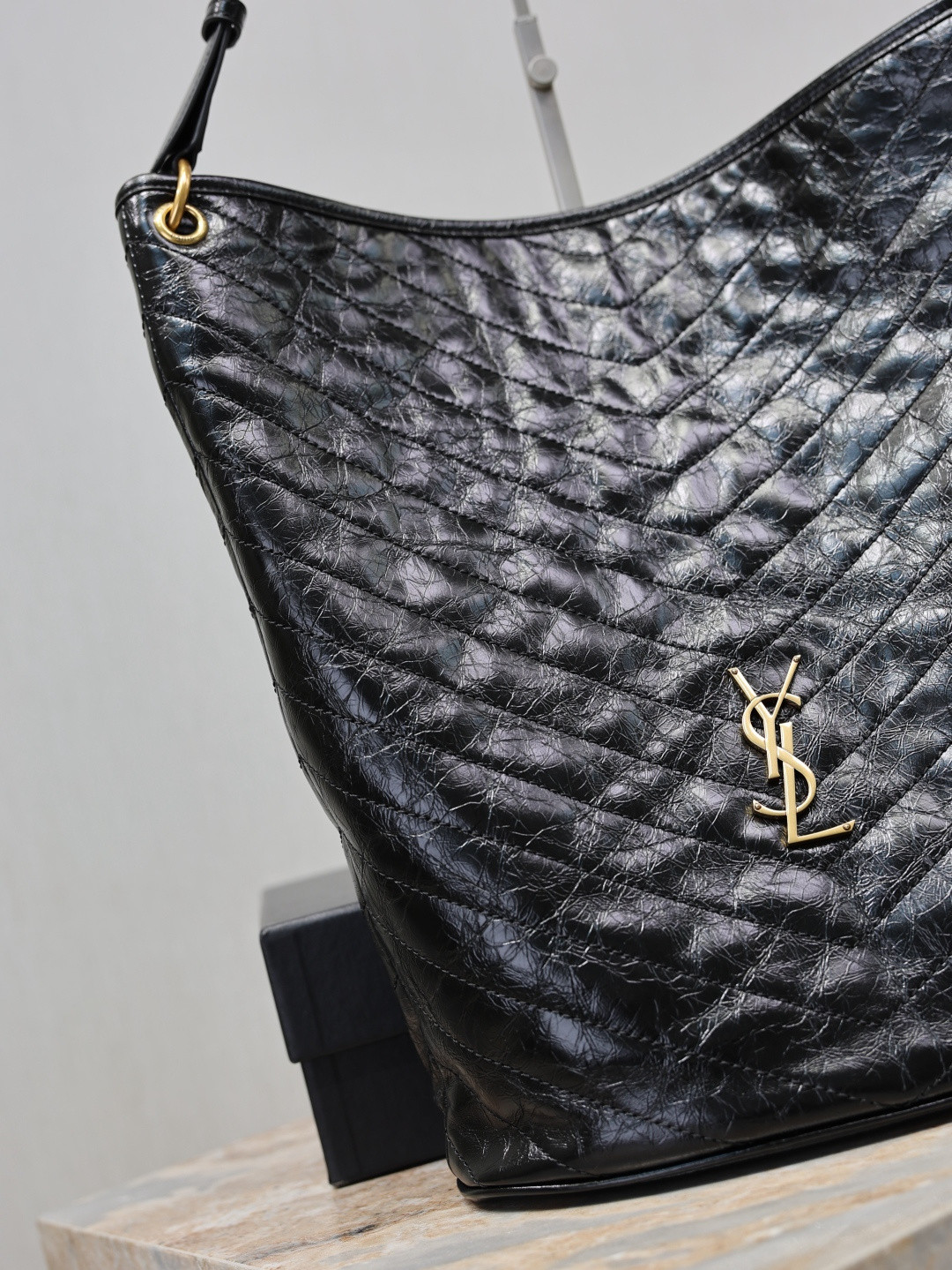 YSL NIKI Supple Bucket 33x16x40cm - Image 11