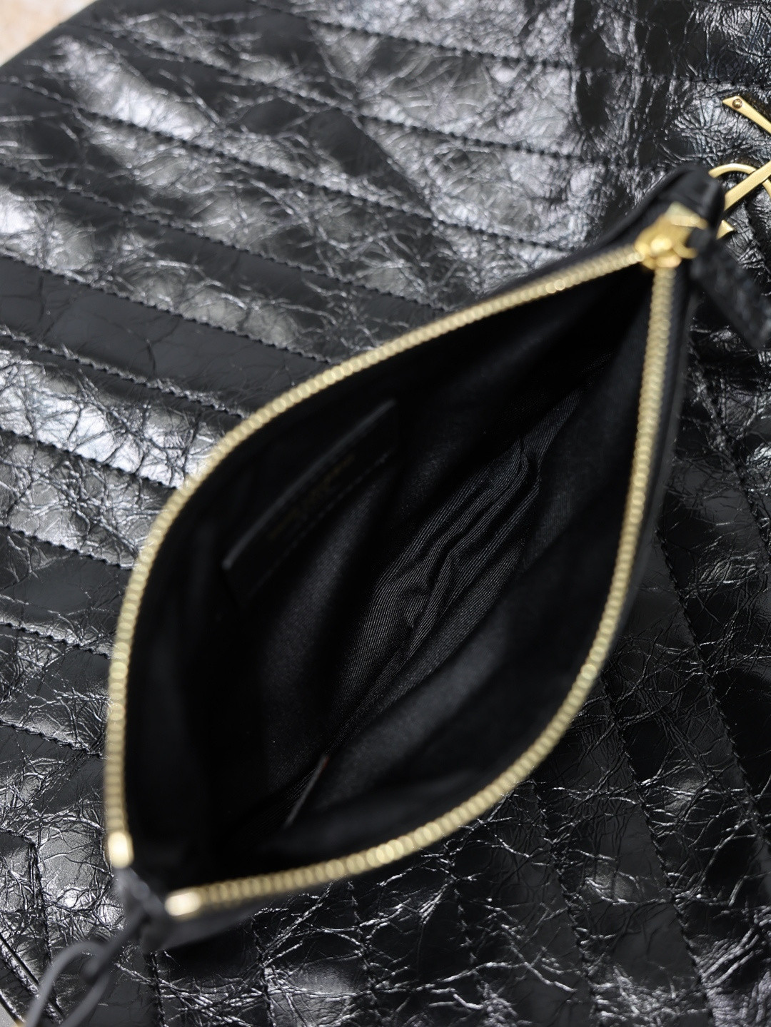 YSL NIKI Supple Bucket 33x16x40cm - Image 16