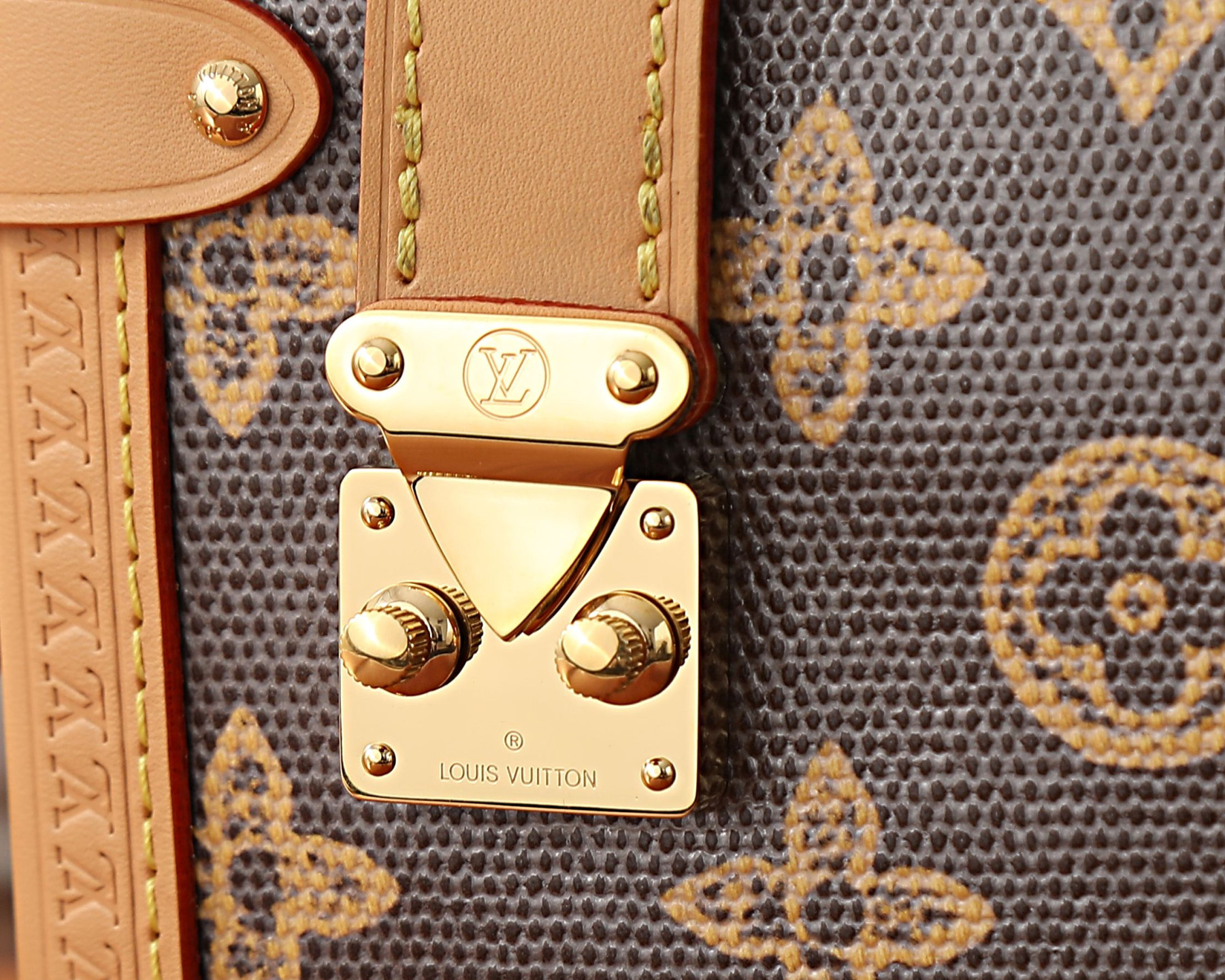LV SIDE TRUNK Medium Handbag M27516 16x8.5x23.5cm - Image 7