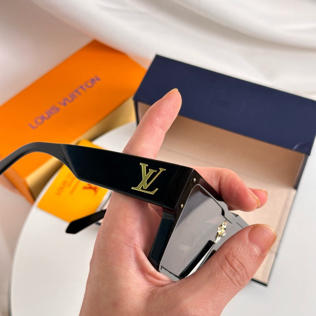 LV Glasses Z1551E - Image 6