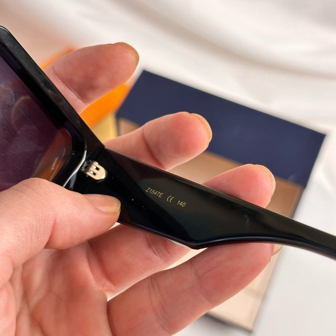 LV Glasses Z1551E - Image 11