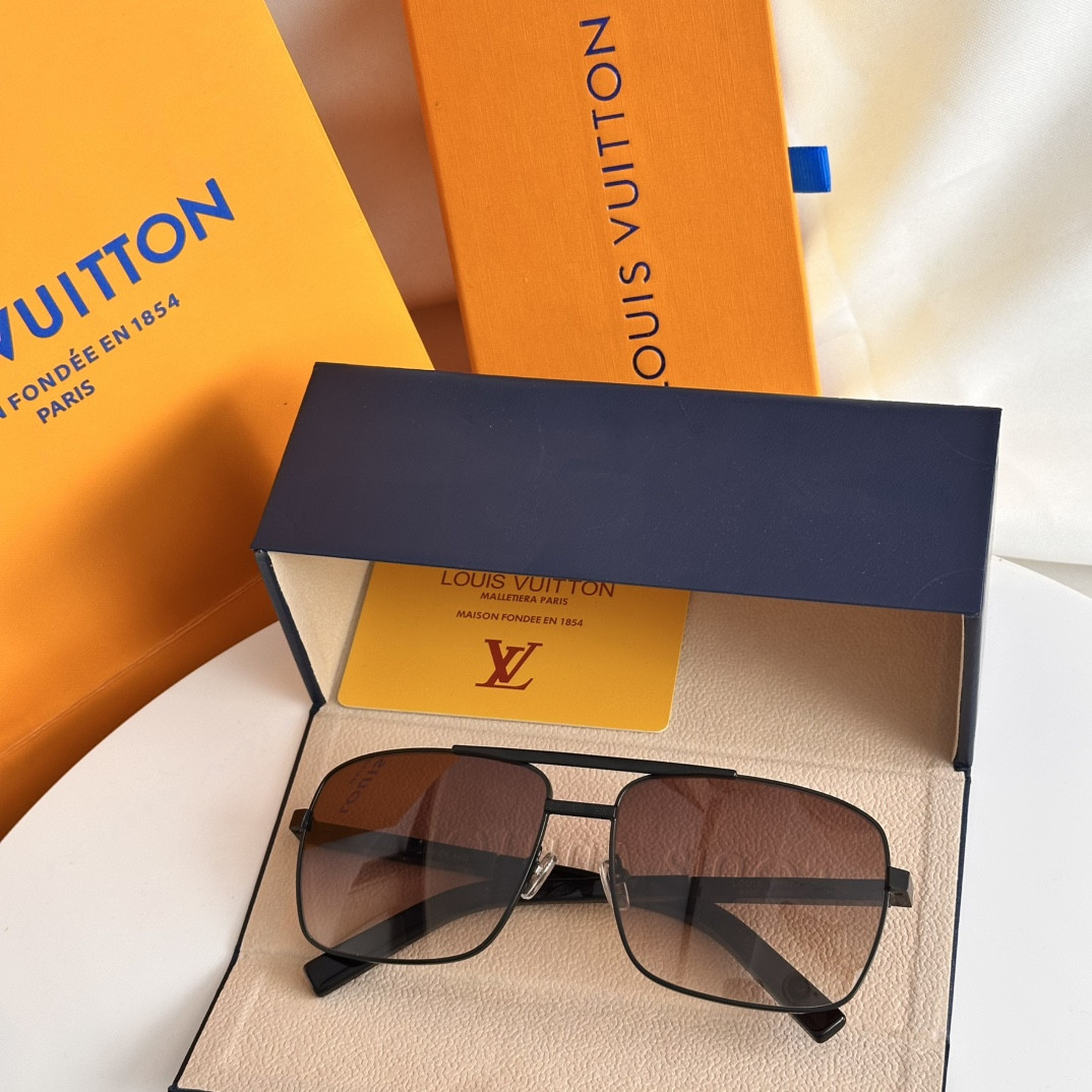 LV Glasses Z0259U - Image 13
