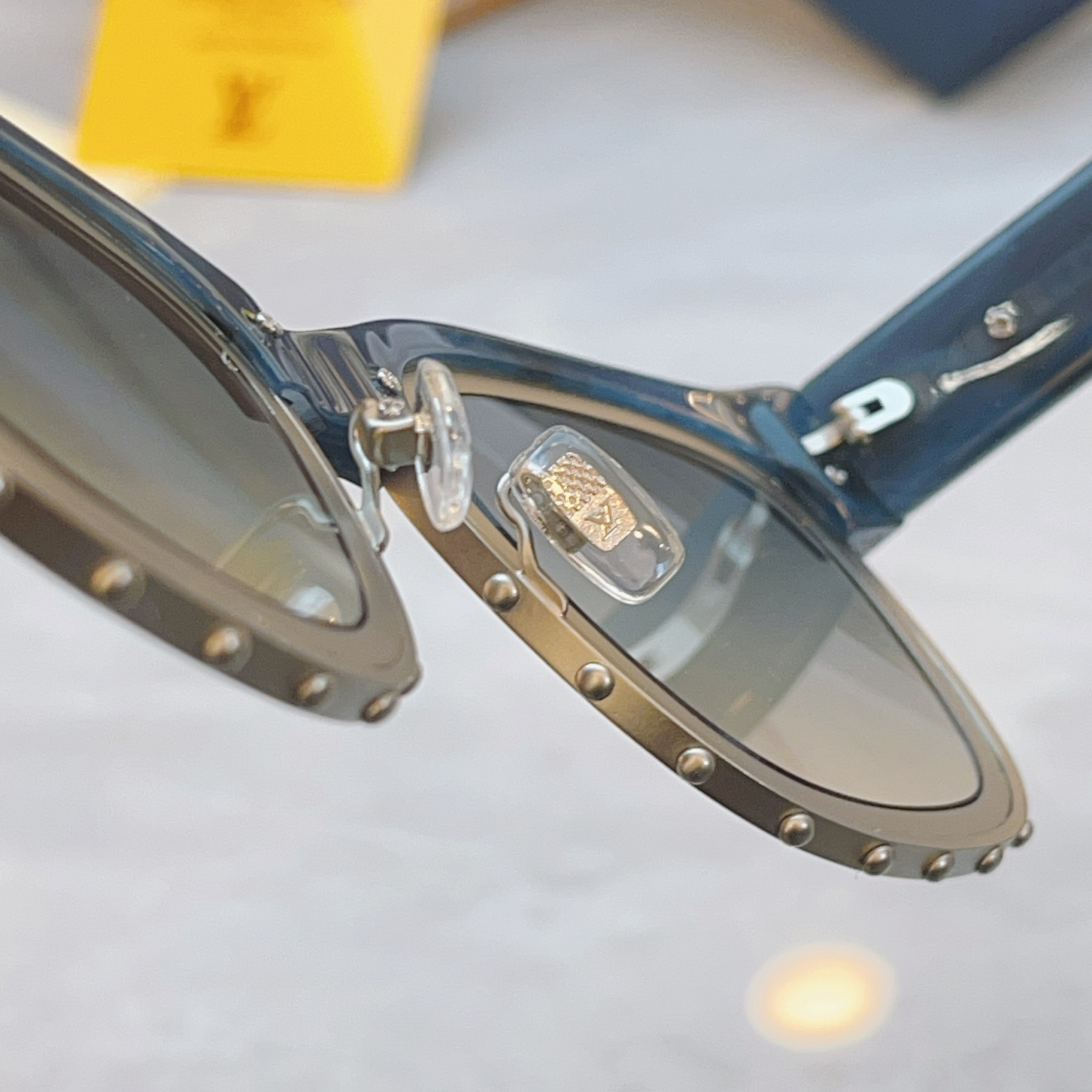 LV Glasses Z2022U 53-21-140 - Image 10