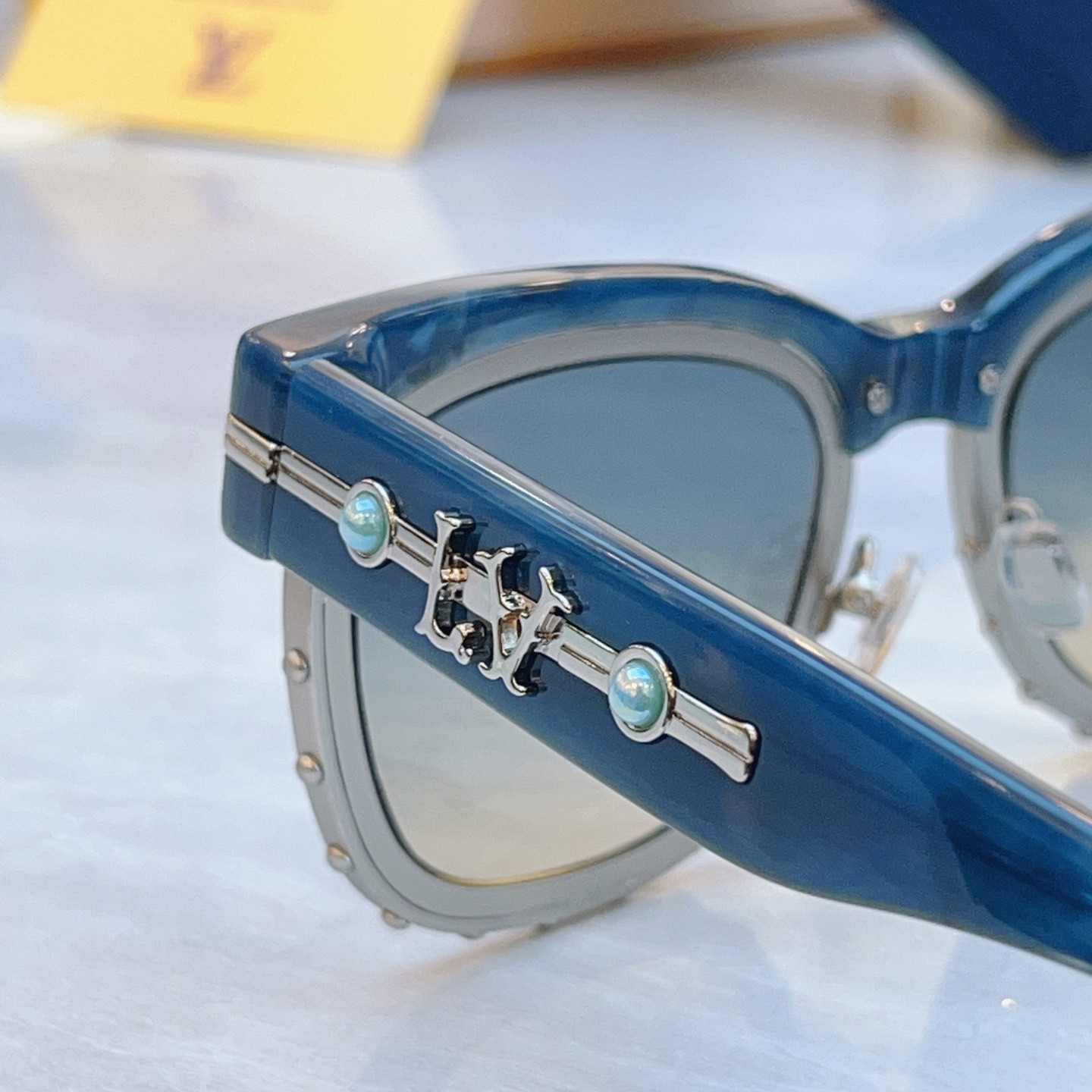 LV Glasses Z2022U 53-21-140 - Image 11