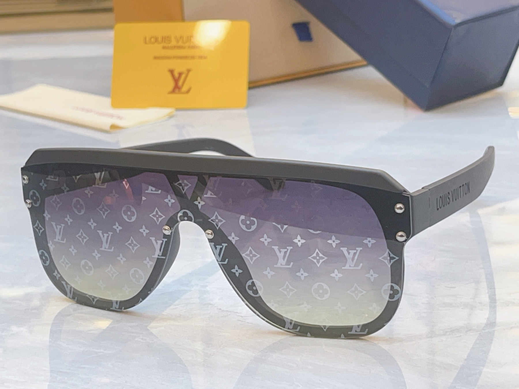 LV Glasses Z2878U 53-22-145 - Image 3