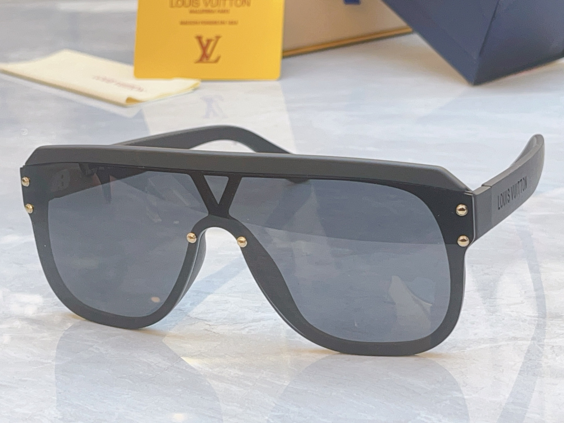 LV Glasses Z2878U 53-22-145 - Image 4