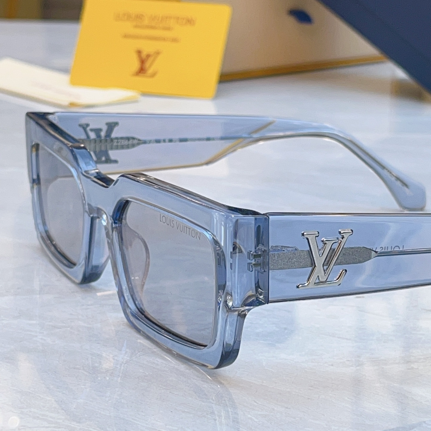 LV Glasses Z2864W 53-22-150 - Image 9