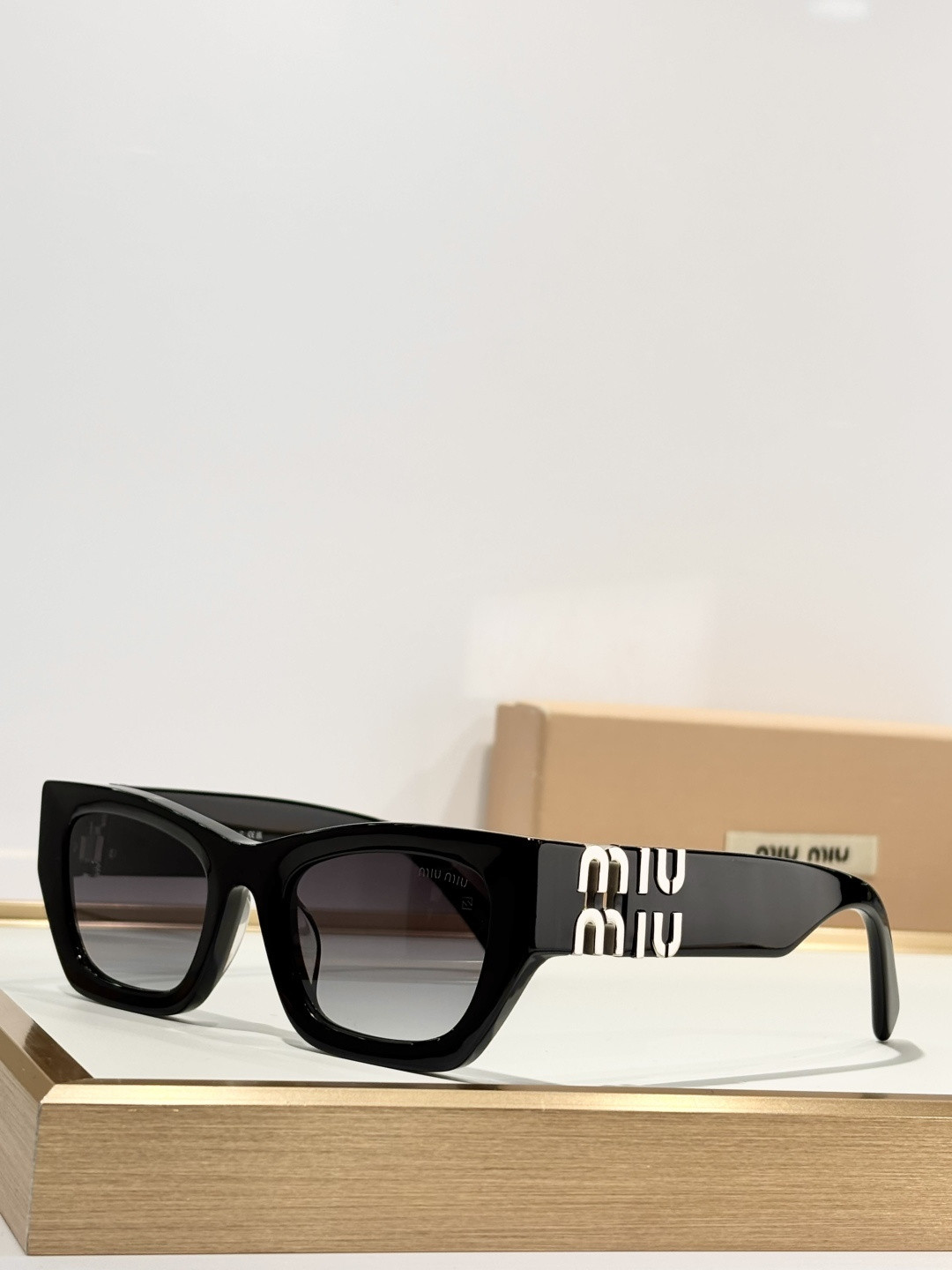 Miu Miu Glasses SMU09w 53-22-135 - Image 4