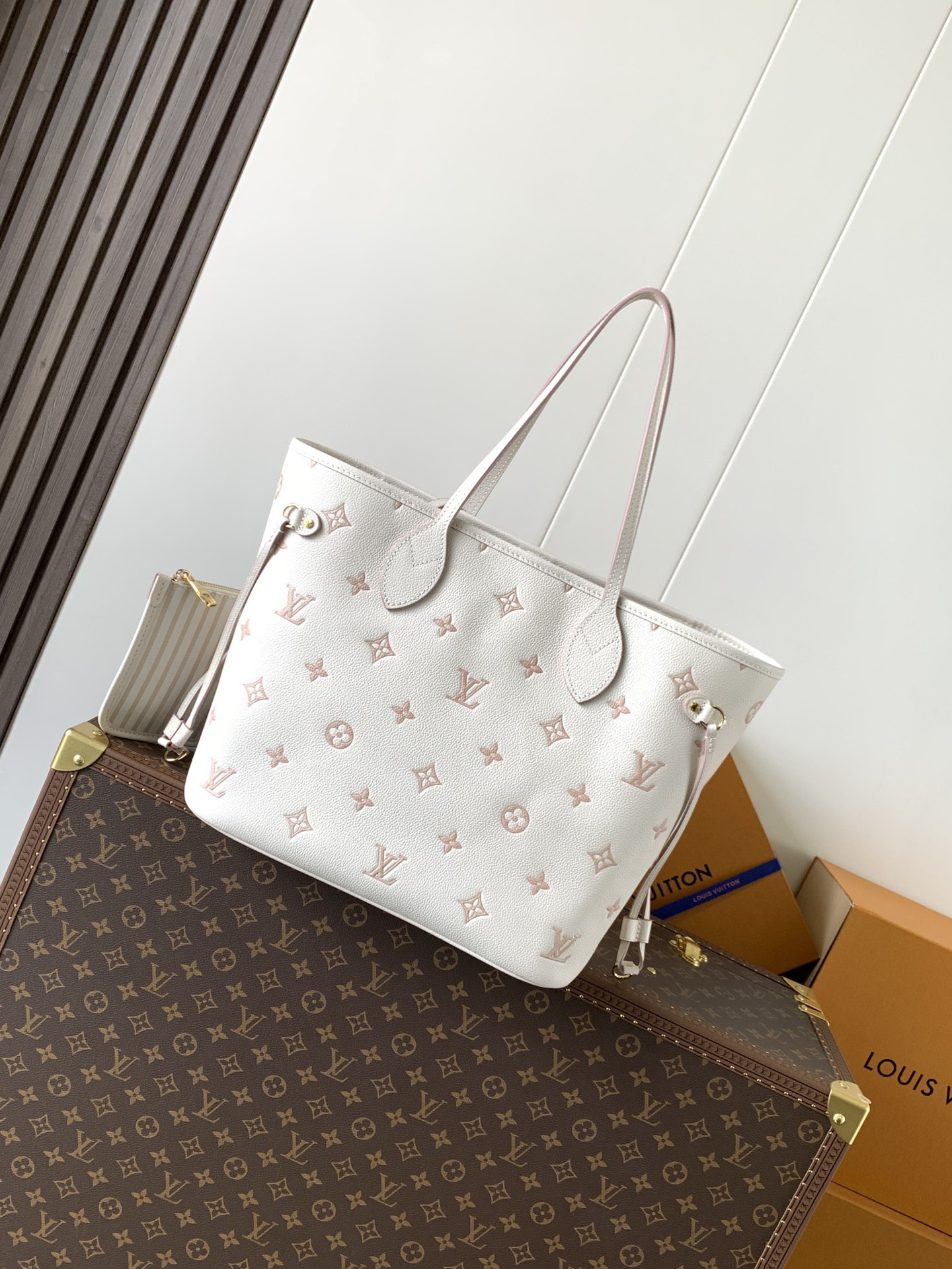 LV Neverfull MM M14285 31x28x14cm Without Box - Image 2