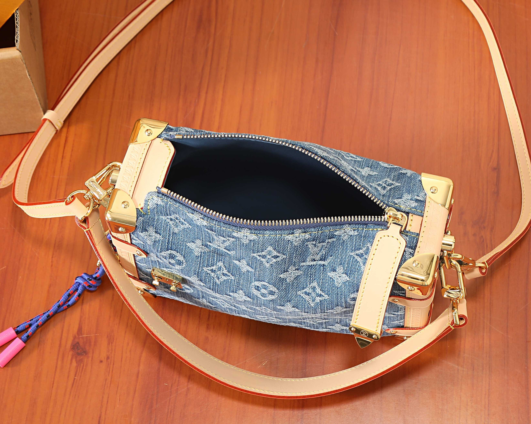 LV Side Trunk MM M27450(23.5*16*8.5cm) - Image 8