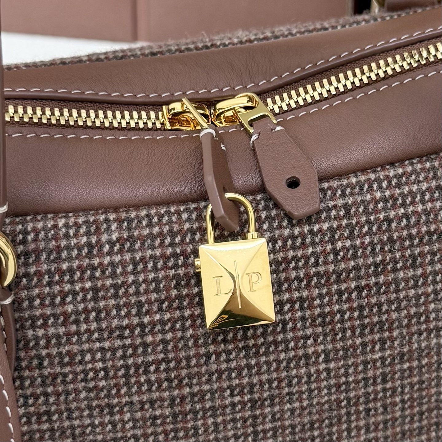 Loro Piana Small Needle Bag (31x15x16cm) - Image 9