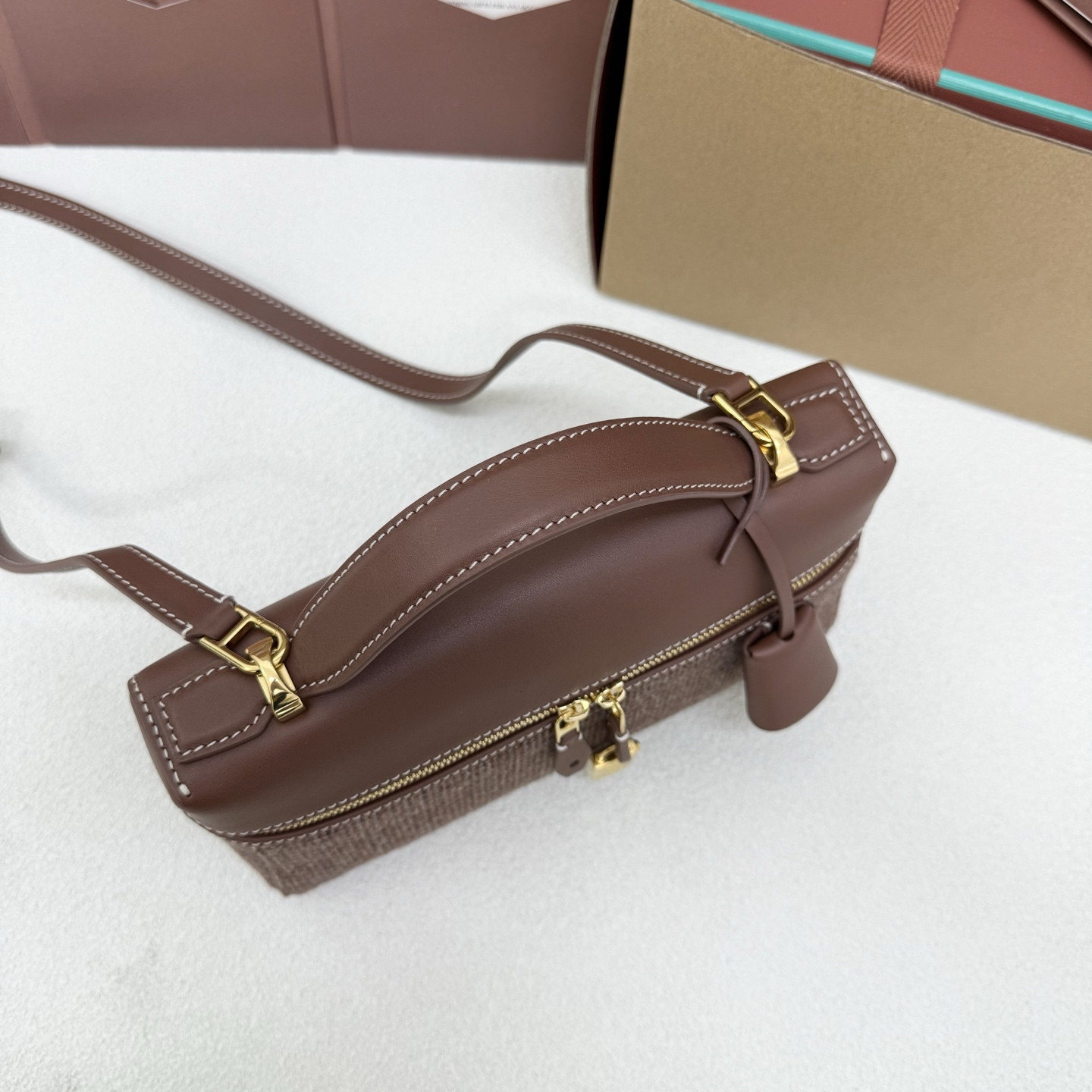 Loro Piana Extra Bag L23 23x12x7cm - Image 5