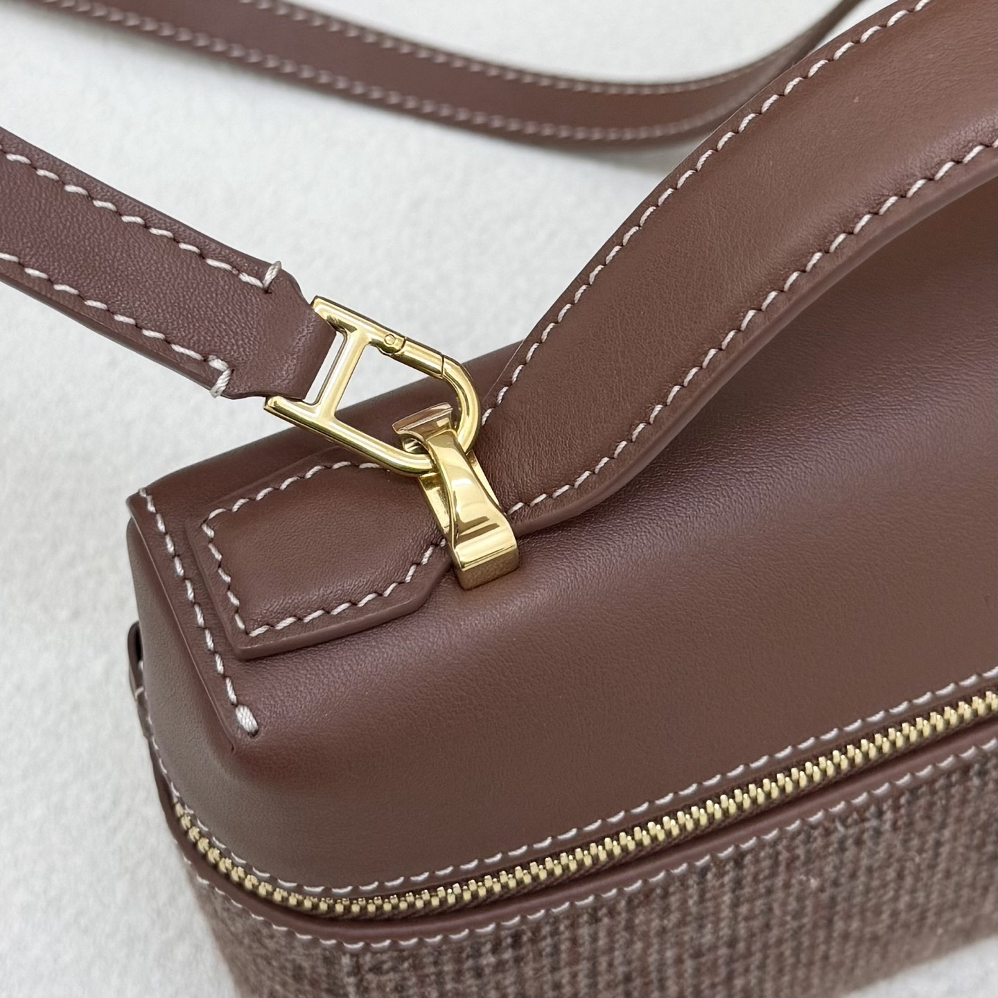 Loro Piana Extra Bag L23 23x12x7cm - Image 7