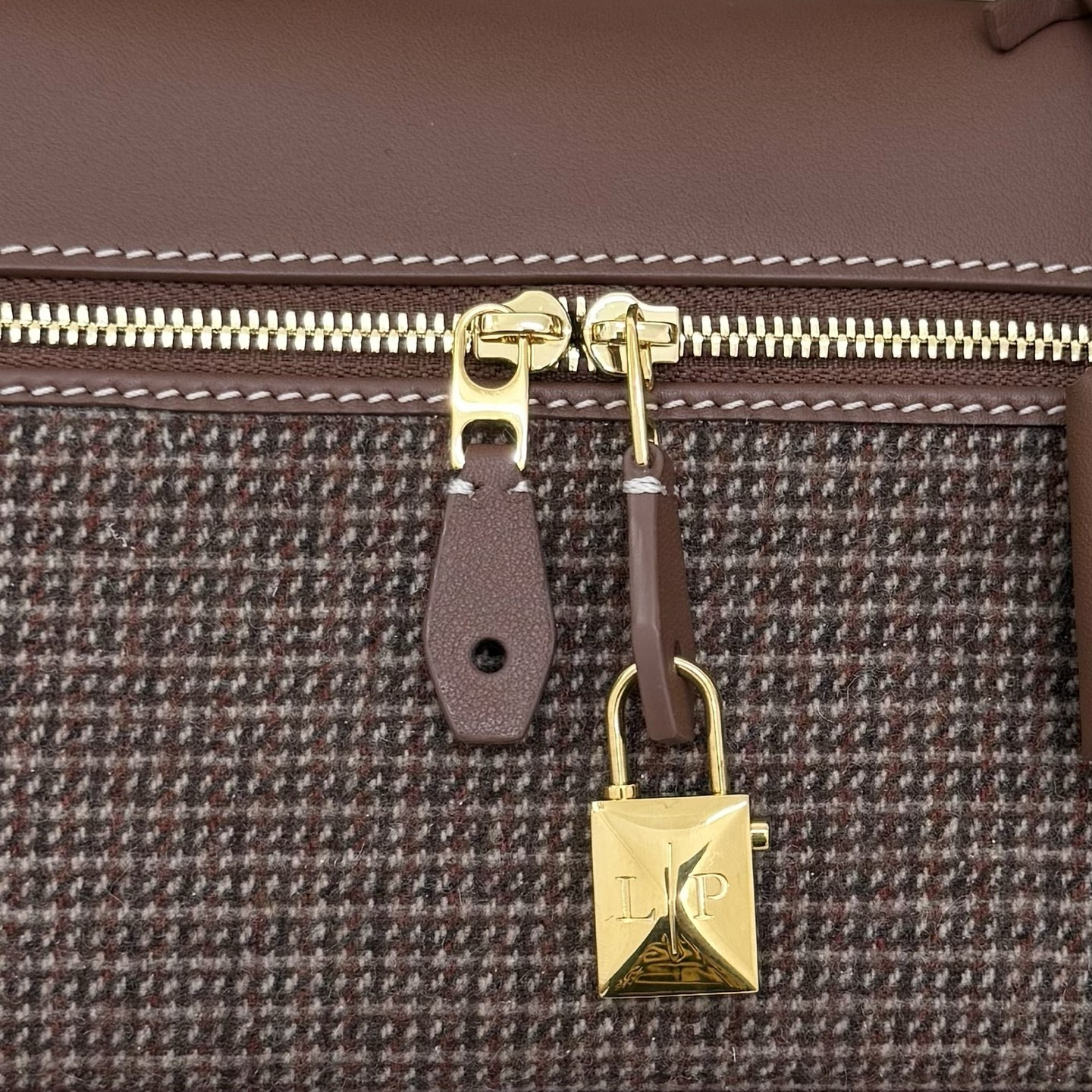 Loro Piana Extra Bag L23 23x12x7cm - Image 8