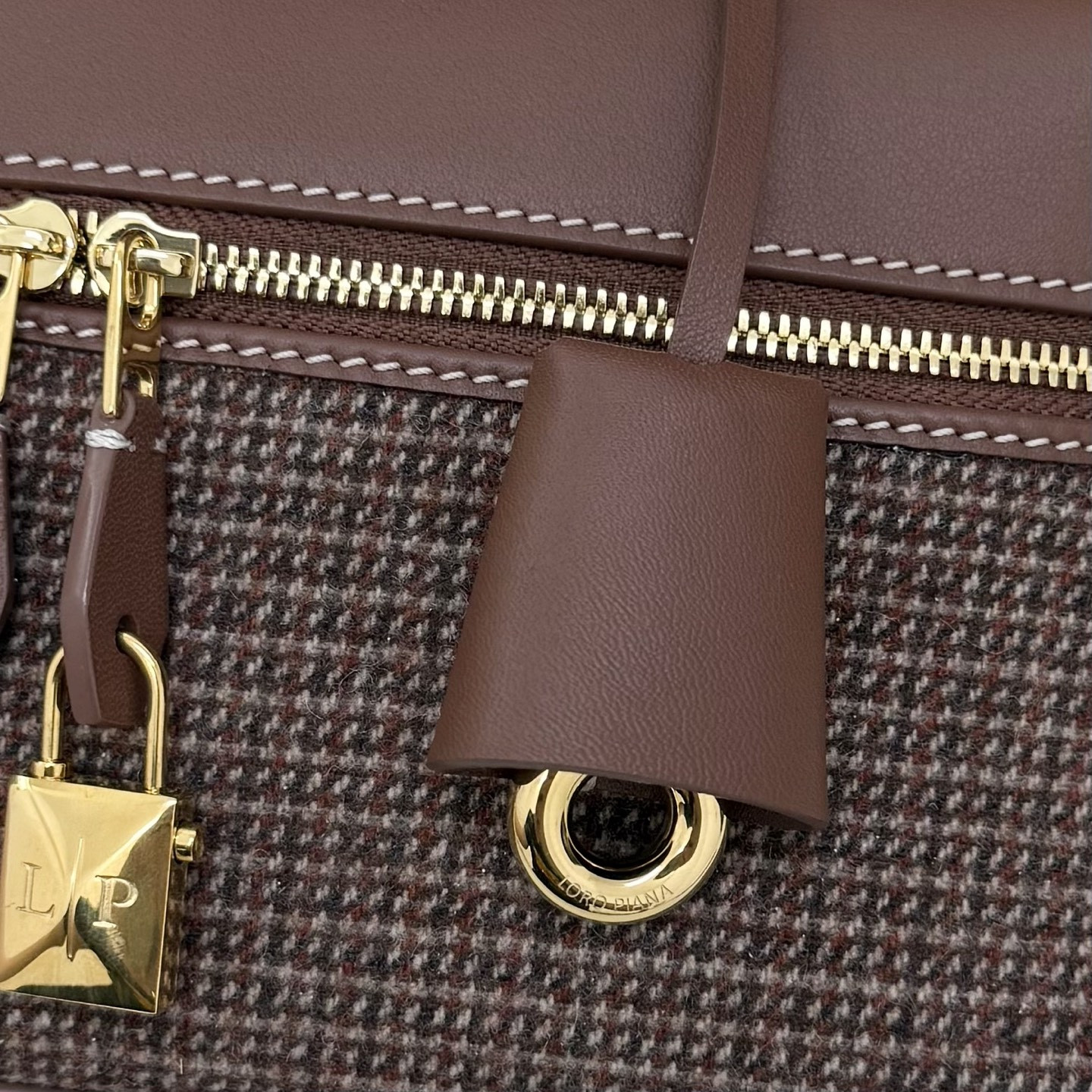 Loro Piana Extra Bag L23 23x12x7cm - Image 9