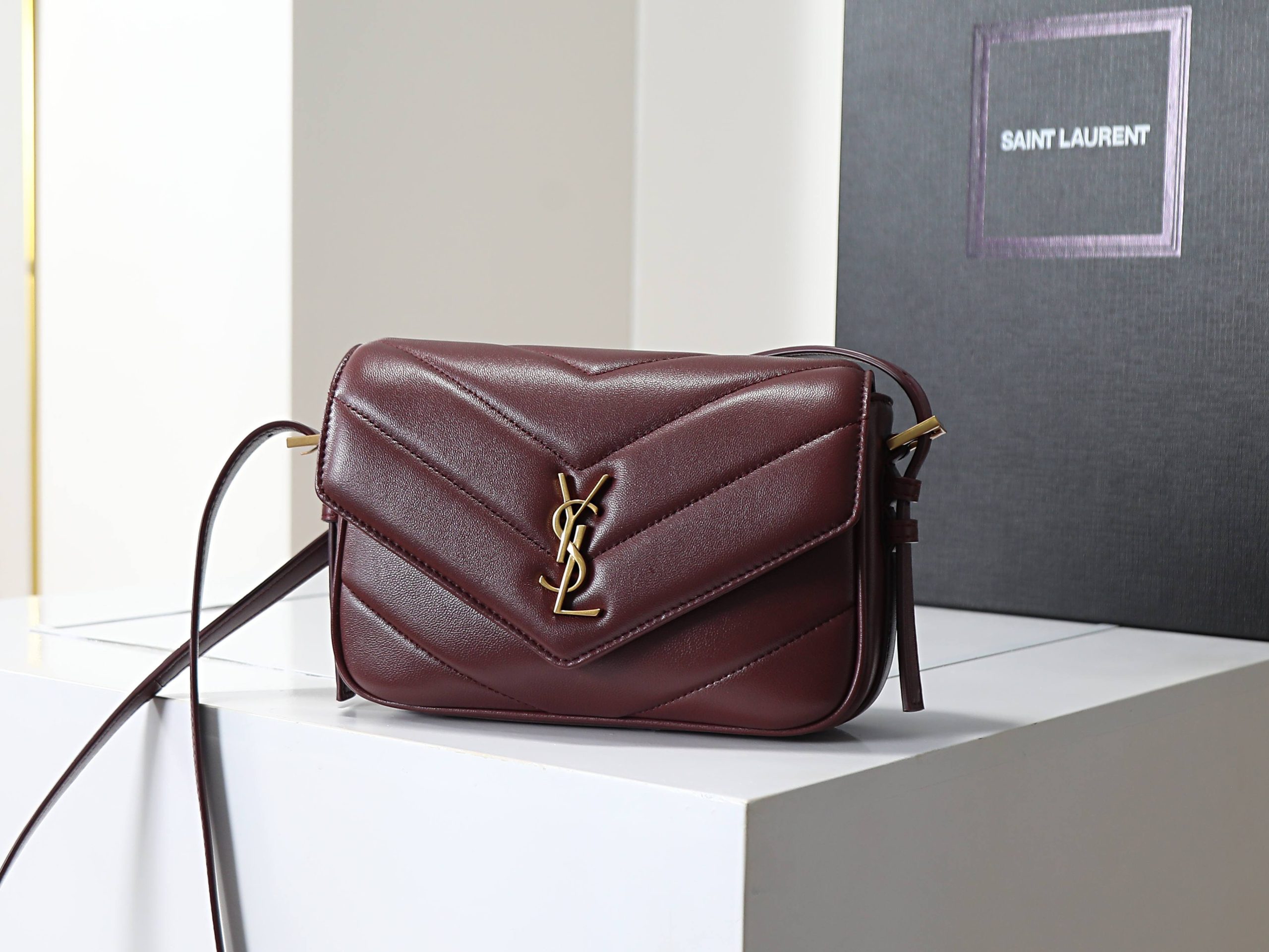 YSL LOULOU toy crossbody in MATELASS lambskin 21x14x5cm