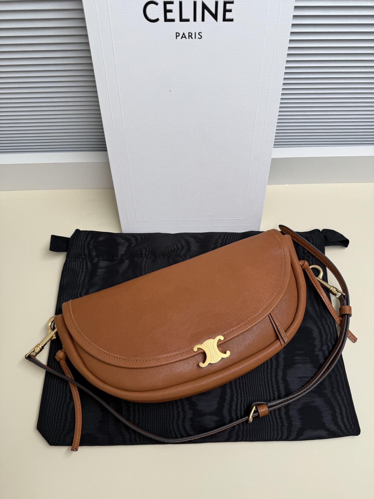 CELINE LITTLE HALFMOON SOFT TRIOMPHE IN SUPPLE SHINY LAMBSKIN L10373778.GFY5 (25*13*5cm) - Image 2