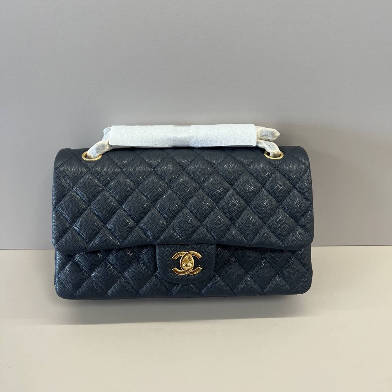 Chanel Classic Flap Bag 15x25.5x6cm #2