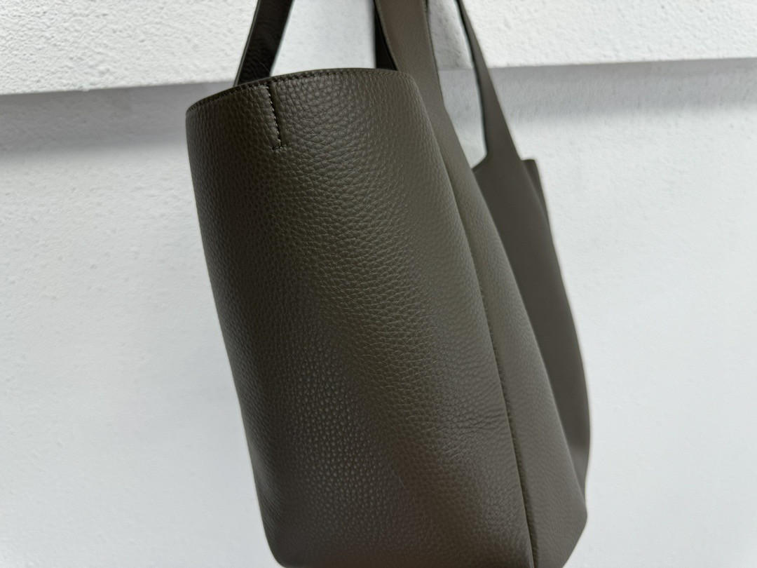 YSL LE 5 À 7 BEA in grained leather 50*28*18cm #2 - Image 4