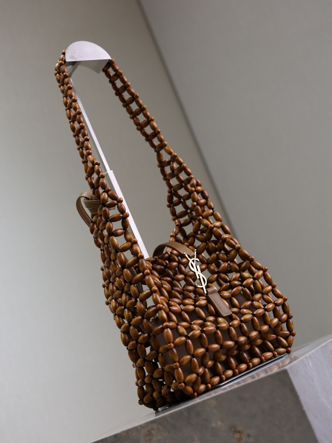 YSL LE 5 À 7 wood beads 23x22x8.5cm - Image 5