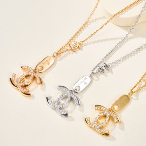 Chanel Double C Diamond Necklace in V-Gold Material