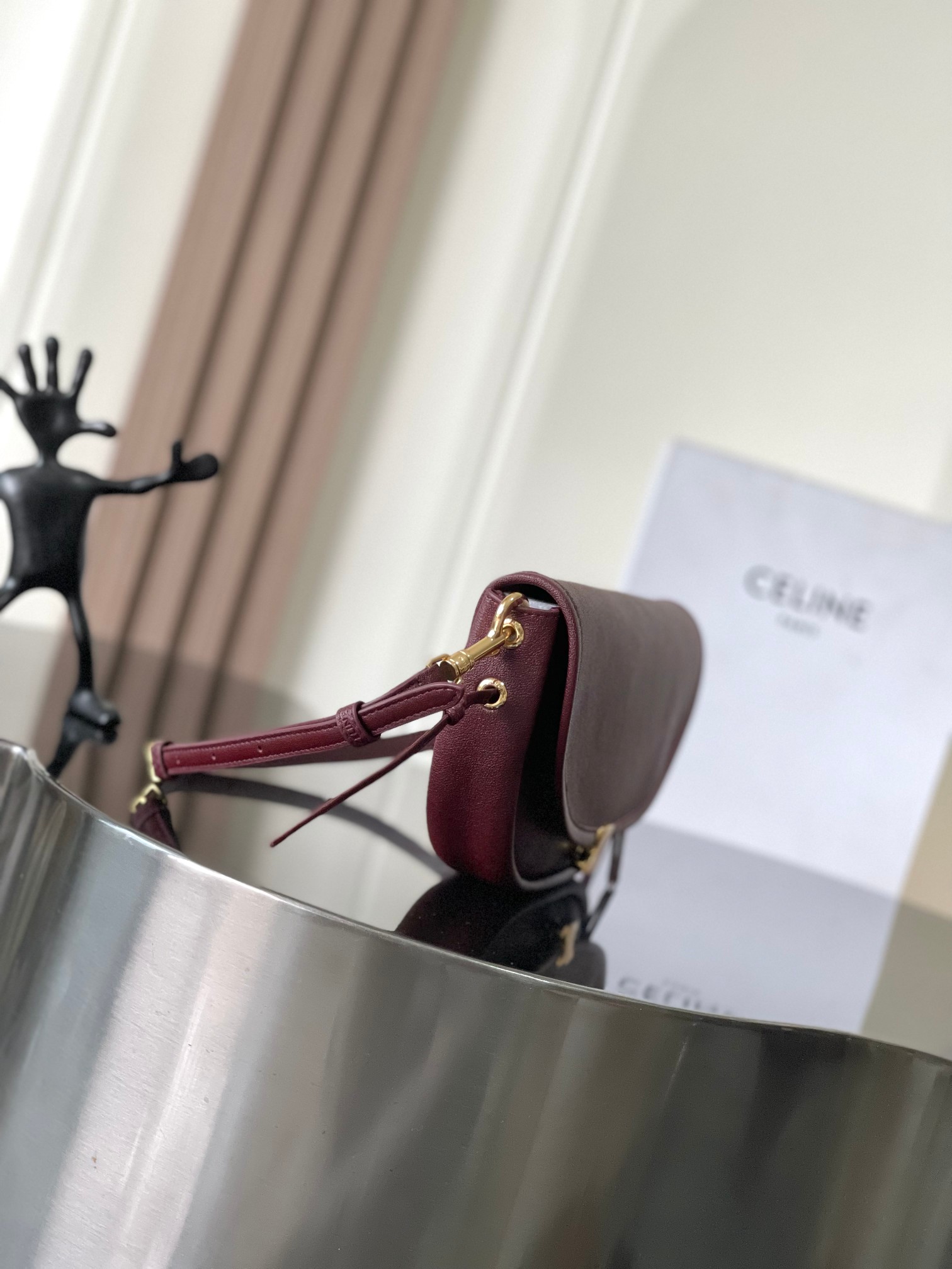 CELINE LITTLE HALFMOON SOFT TRIOMPHE IN SUPPLE SHINY LAMBSKIN L10373778.28PO (25*13*5cm) - Image 3