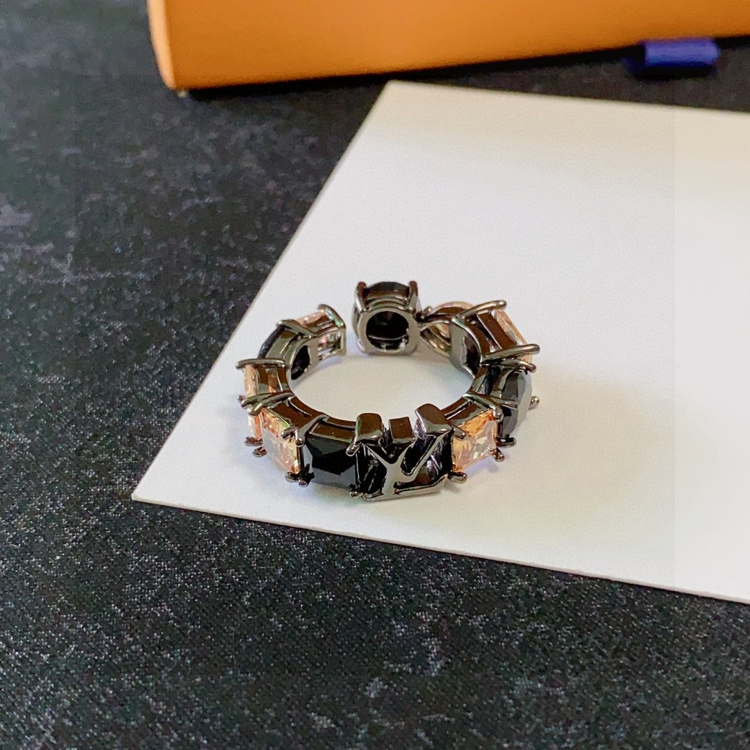 Louis Vuitton Jewelry Rings imported black diamond zircon series modeling ring neutral - PONI - Image 4