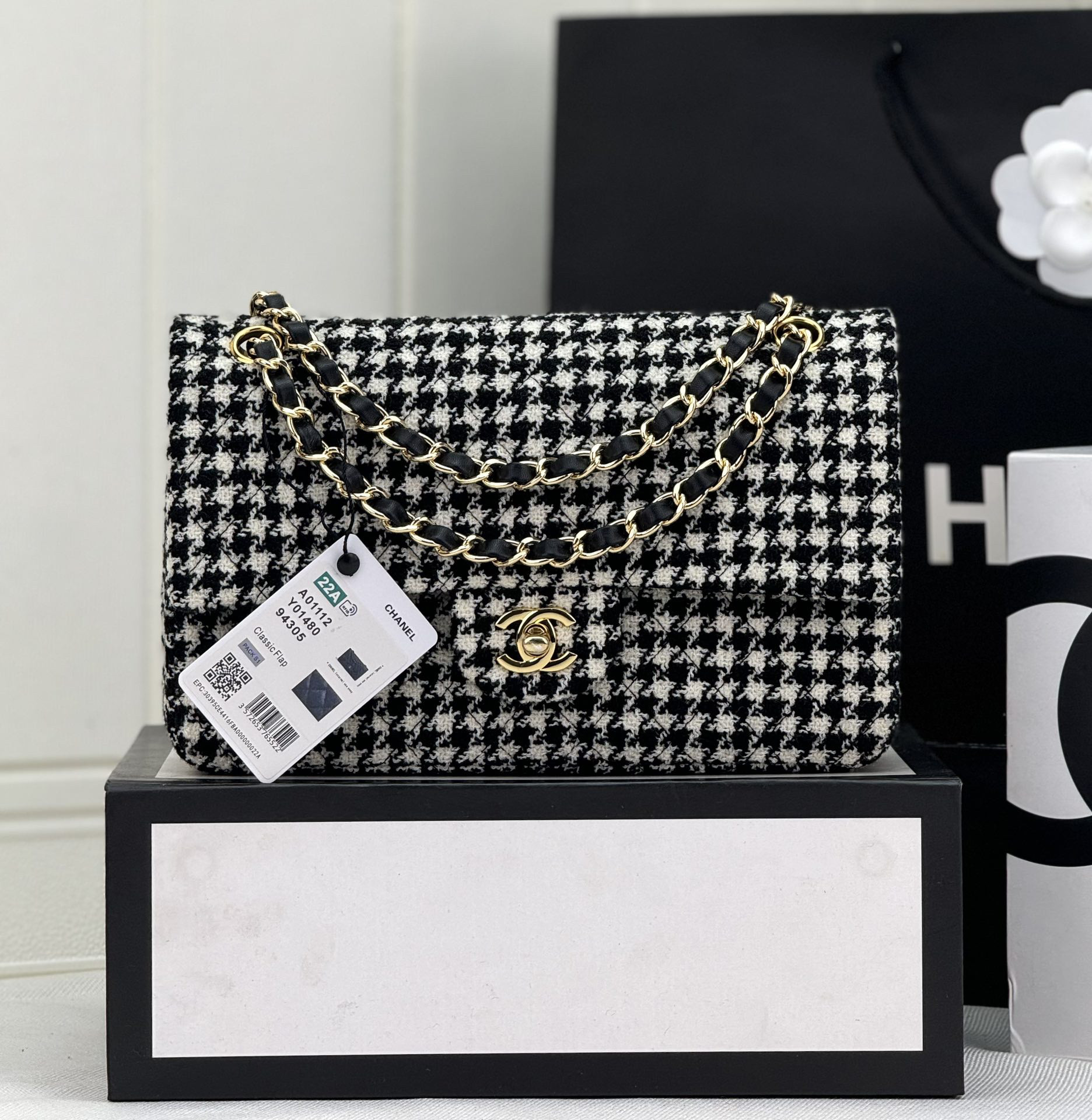 CHANEL MINI CLASSIC 11.12 HANDBAG 25 15.5 * 25.5 * 6.5 cm #1