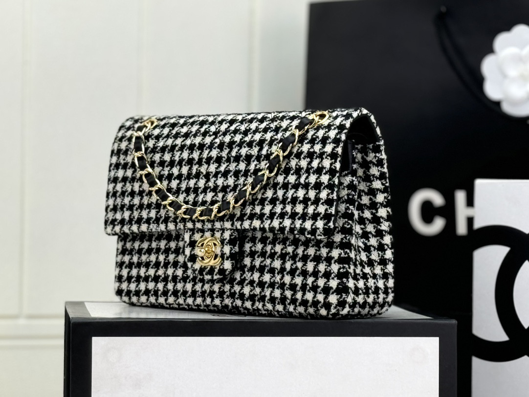 CHANEL MINI CLASSIC 11.12 HANDBAG 25 15.5 * 25.5 * 6.5 cm #1 - Image 3