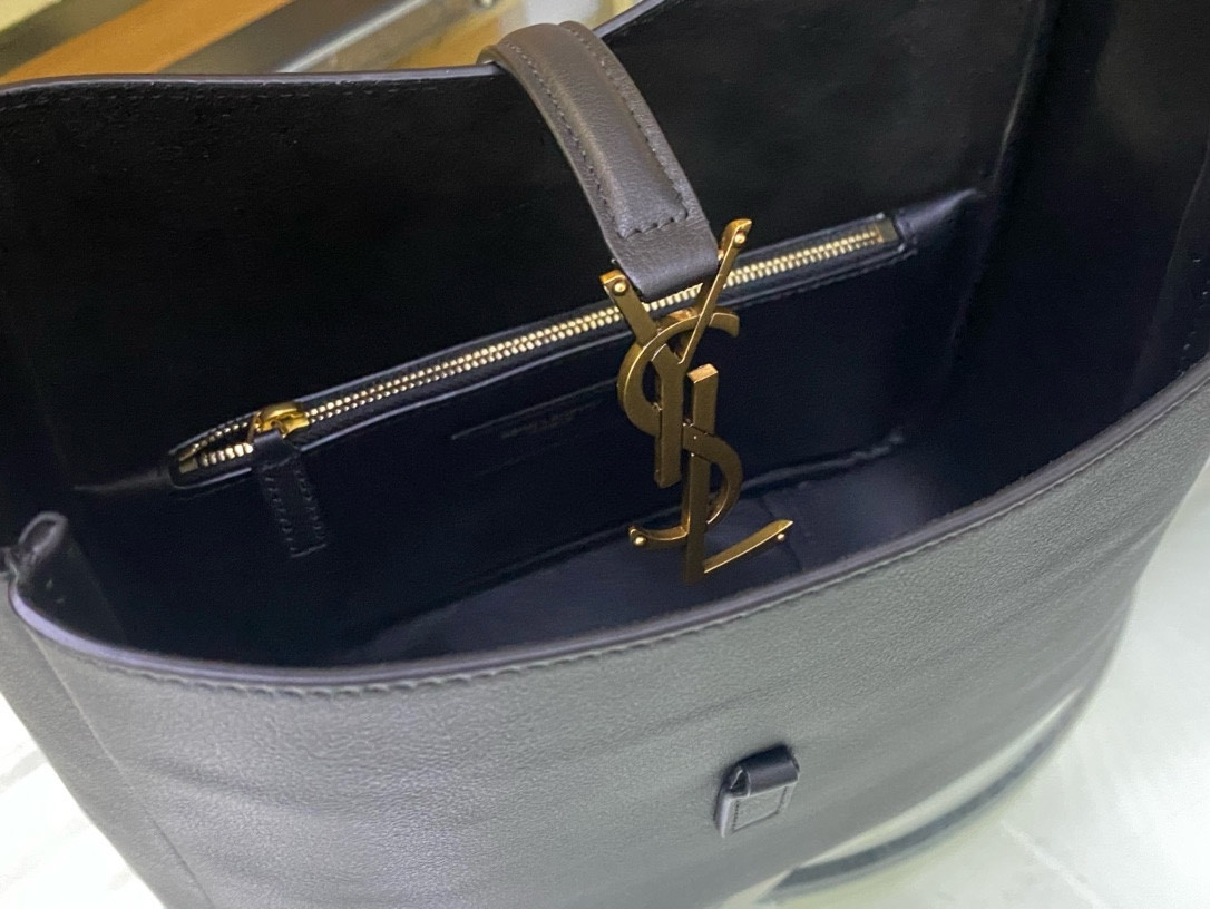 YSL LE 5 À 7 23x22x8cm #3 - Image 7