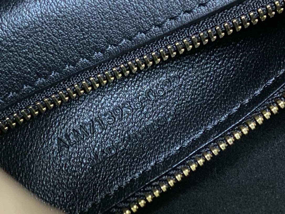 YSL LE 5 À 7 23x22x8cm #3 - Image 8