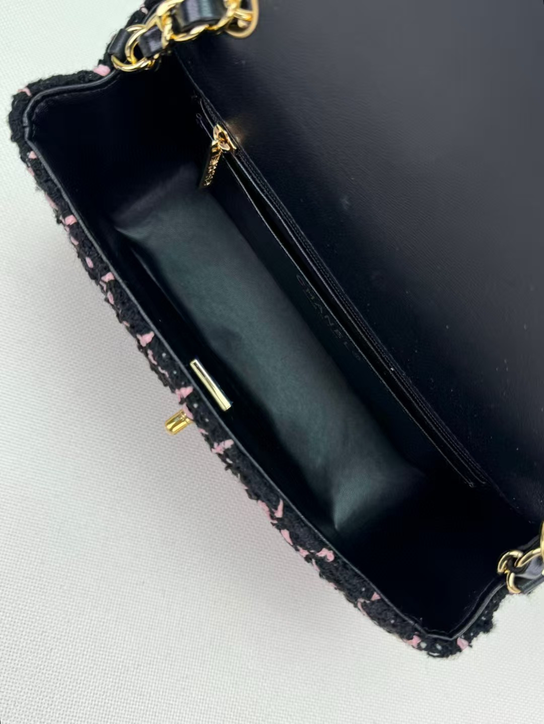 CHANEL MINI CLASSIC 11.12 HANDBAG 20 12 * 20 * 6 cm #9 - Image 7