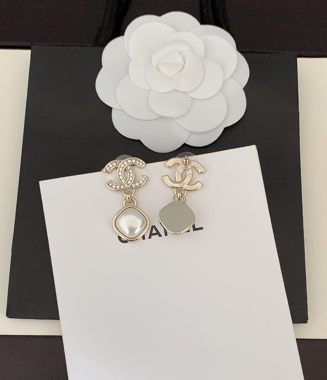Chanel Earring 010 - Image 6