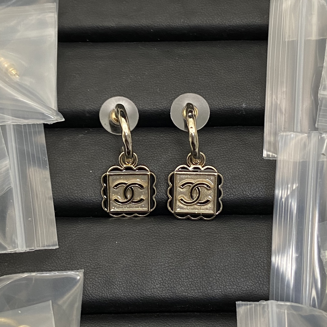 Chanel Earring 063
