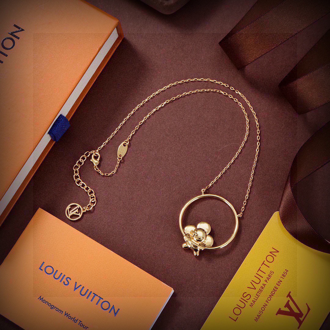 Louis Vuitton Jewelry Necklace Classic elements of street shooting in catwalk - PONI - Image 2