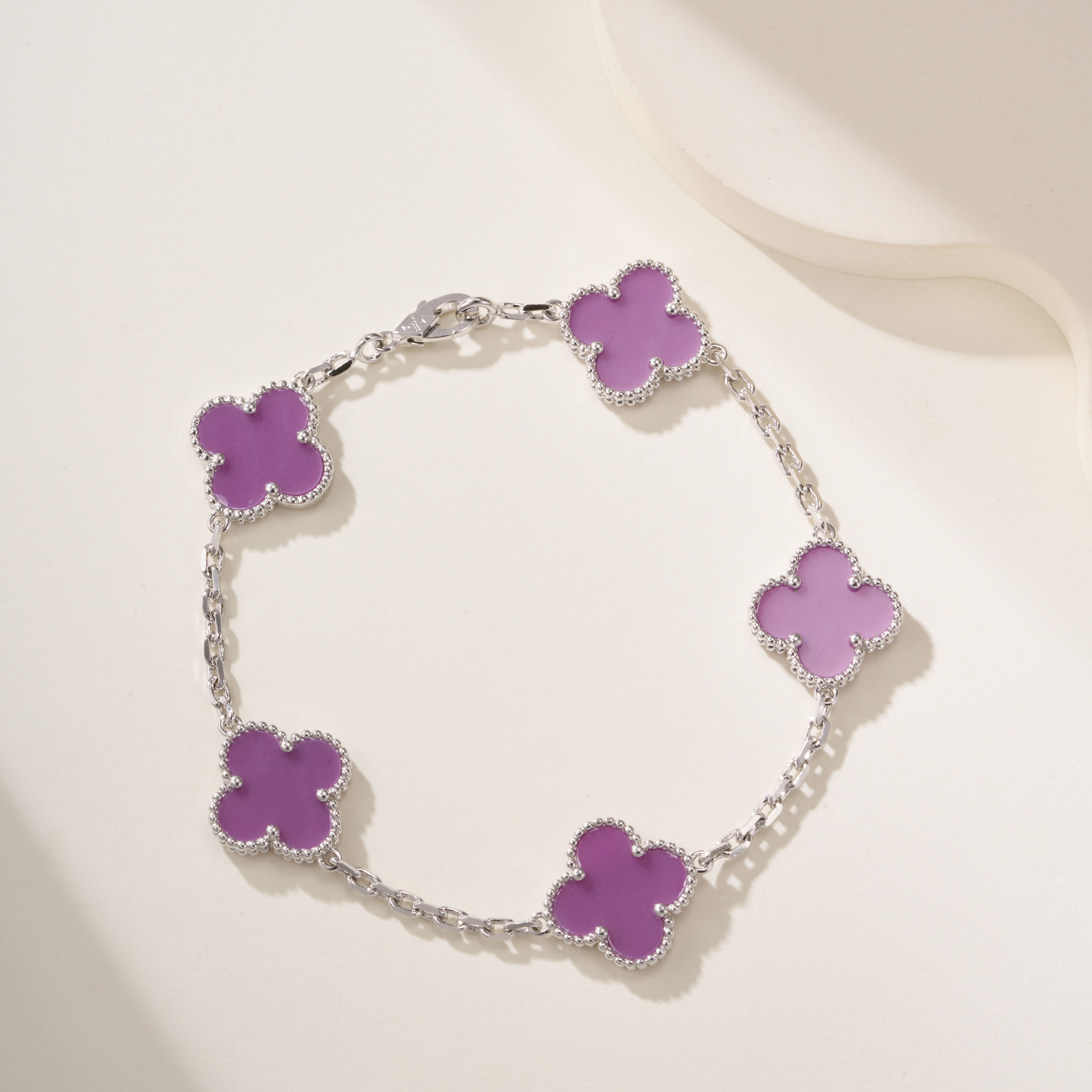 Van Cleef & Arpels Vintage Alhambra Violet Five-Flower Bracelet - SUPER-MIRROR