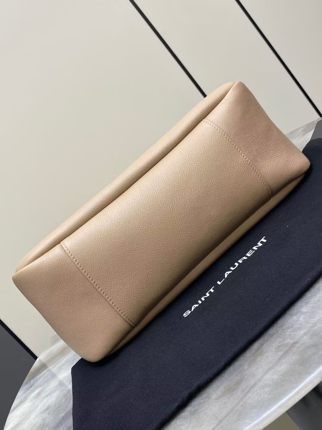 YSL LE 5 À 7 30 X 31 X 13 CM #2 - Image 8