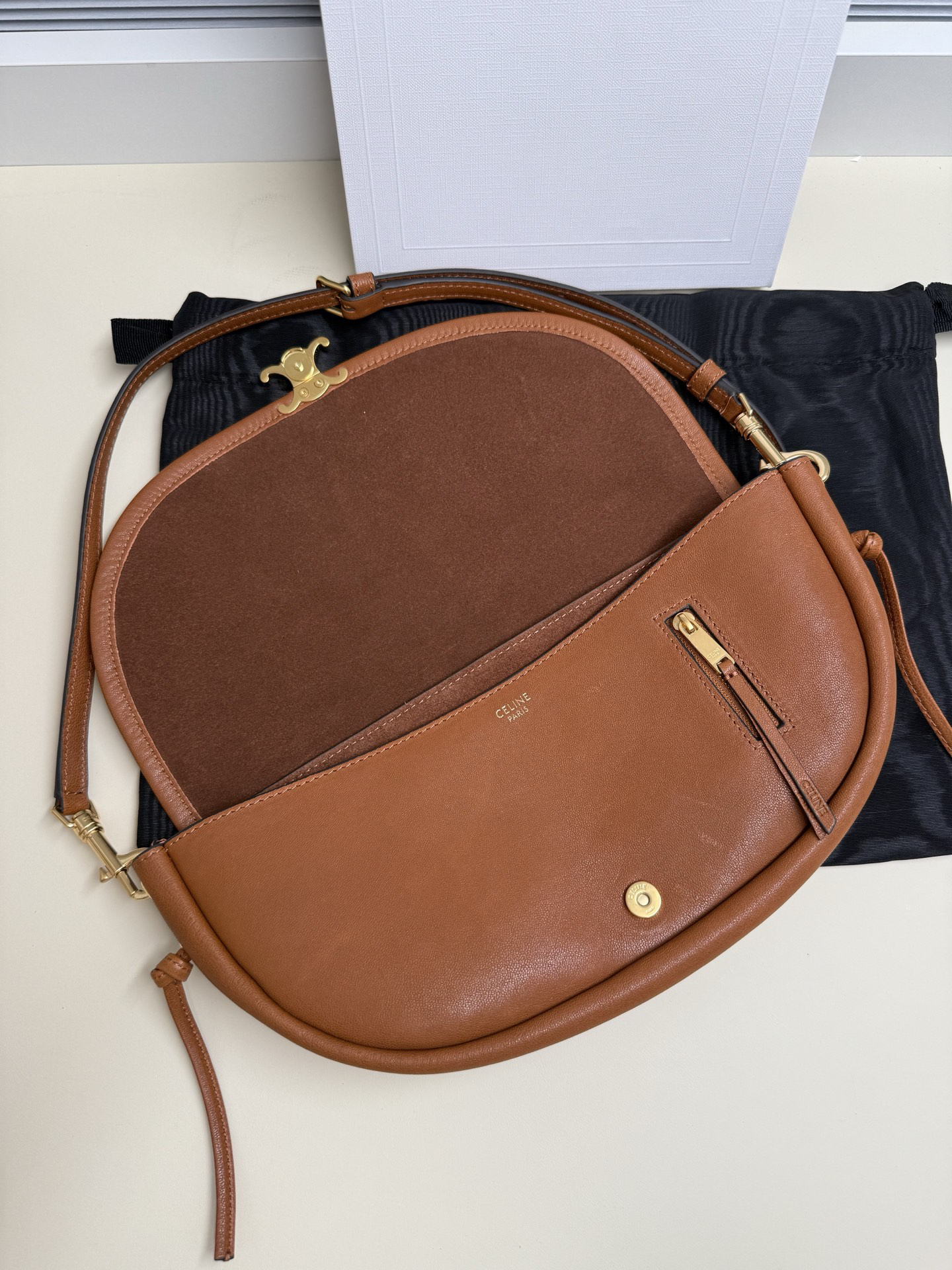 CELINE LITTLE HALFMOON SOFT TRIOMPHE IN SUPPLE SHINY LAMBSKIN L10373778.GFY5 (25*13*5cm) - Image 7