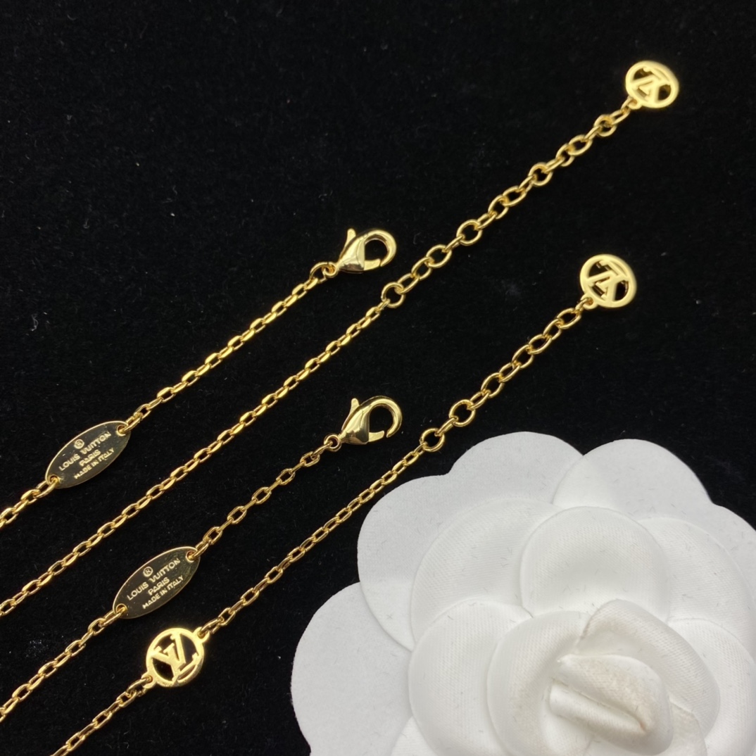 Louis Vuitton Jewelry Bracelets letter V Pearl temperament retro - PONI - Image 4