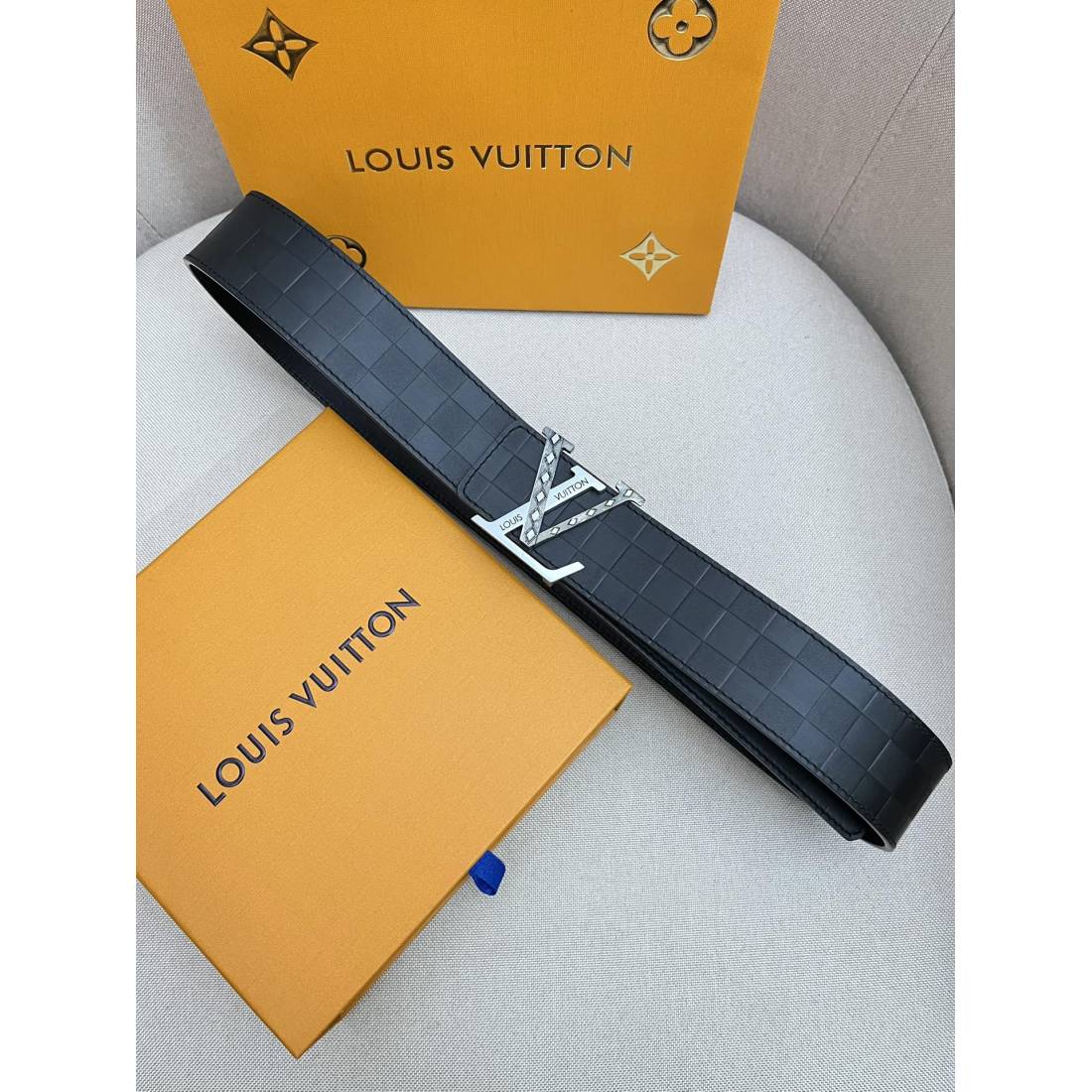 Lv Plaid Calfskin Pure Steel Men's Belt - Ultra-Collection - Image 3