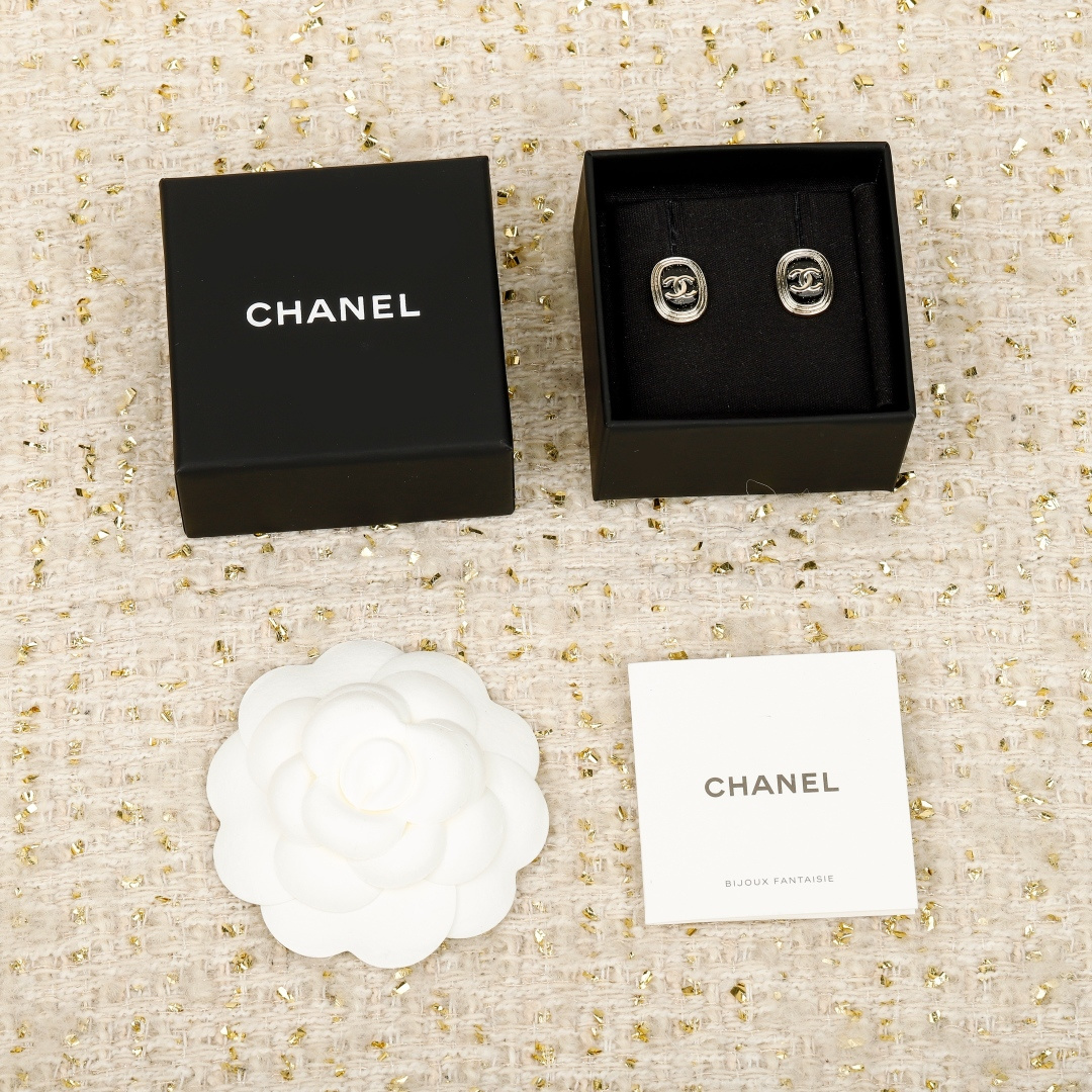 Chanel Black Gold Fluid-Crystal Square & Round Stud Earrings