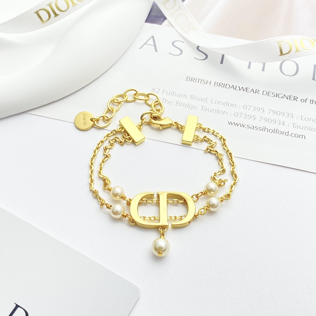 Dior Jewelry Bracelets The cross embellishment of pearls and metal chains is more exquisite and elegant - PONI
